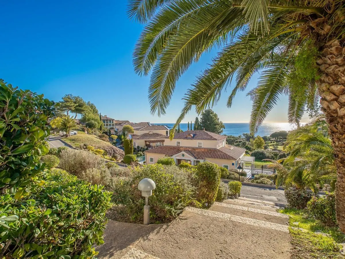 Apartment Village Cap Esterel - L'Esquinade-31 By Interhome Сен-Рафаэль 0*,  Франция