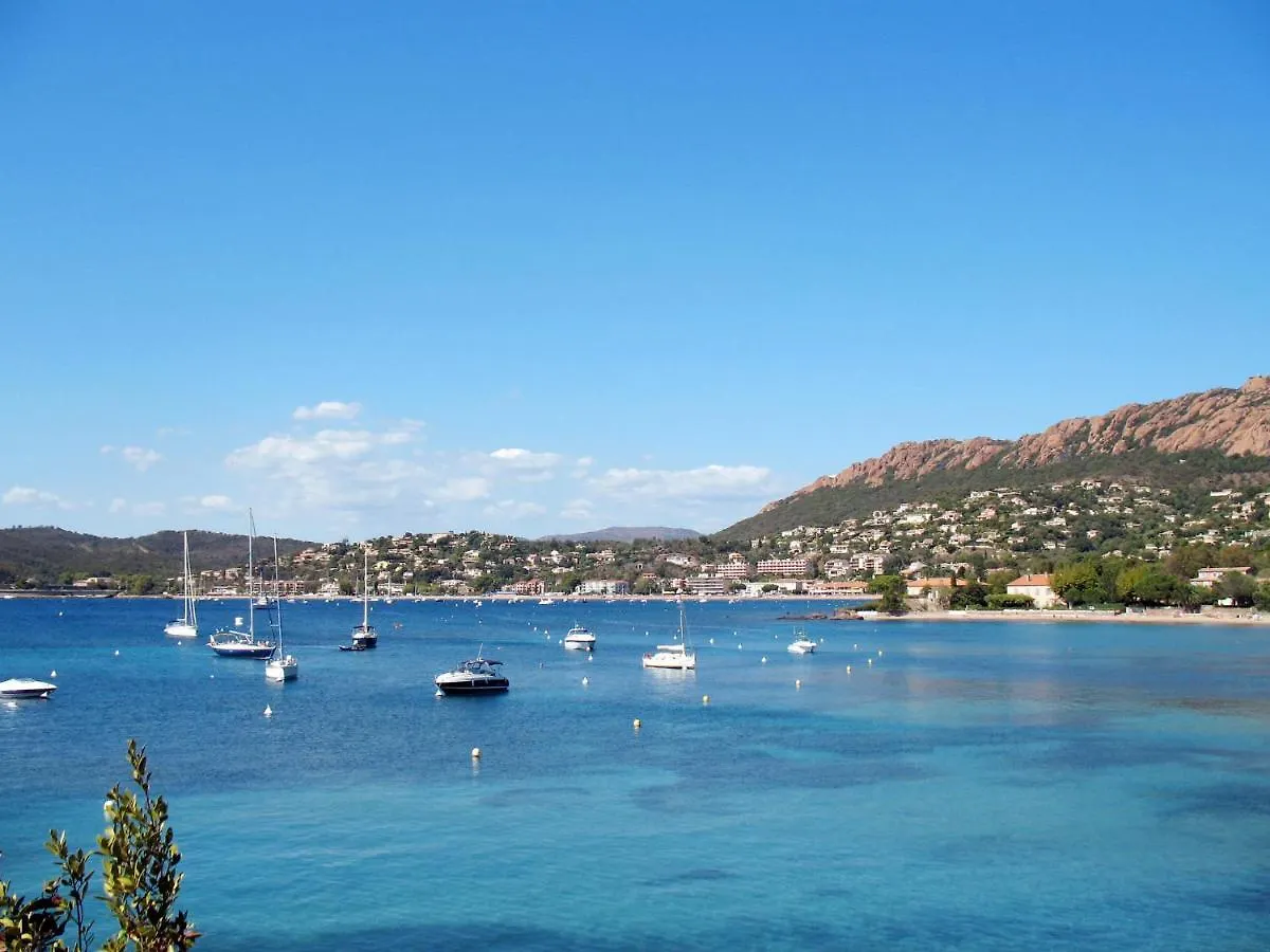 Apartment Village Cap Esterel - L'Esquinade-31 By Interhome Сен-Рафаэль 0*,  Франция